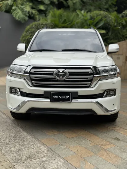 Toyota Land Cruiser 4.5 Imperial Fl Lc200 Diésel