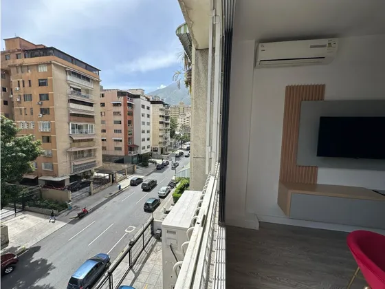 Se Vende Apto 48m² 1h/1b/1p Los Palos Grandes 