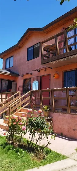 Casa En Venta De 3 Dorm, Excelente Ubicación En Quintero