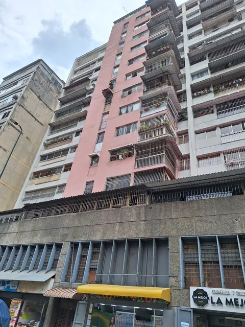 Apto De 3 Habitaciones  99m2