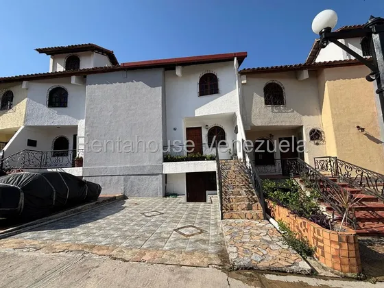 Marydoll Mogollon Vende Casa Multinivel Con Vigilancia Ubicada En Zona Este, Barquisimeto-lara-*