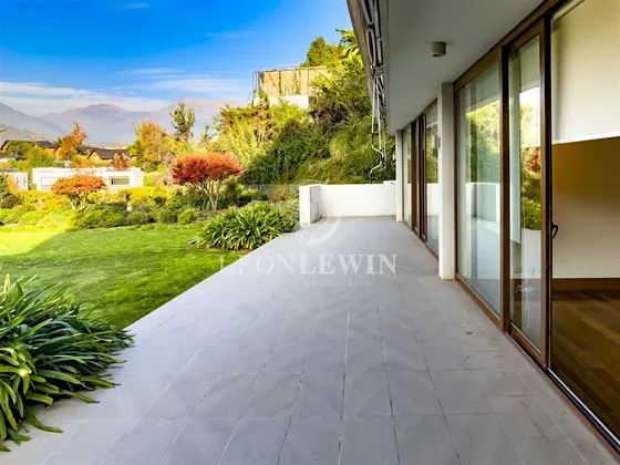 Departamento Con Jardin Venta De 3 Dorm. En Lo Barnechea