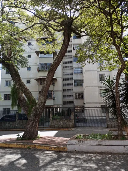 Venta/alquiler De Pent-house El Marqués-cv