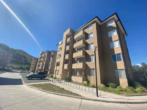 Arriendo Departamento 3d/2b/1e. Cumbres De Los Andes