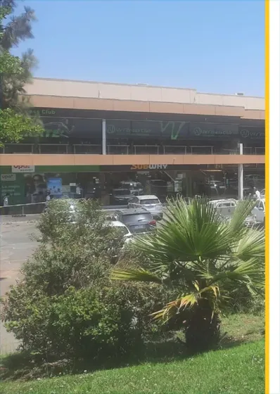 Strip Center Camino El Alba Locales Comerciales En Arriendo