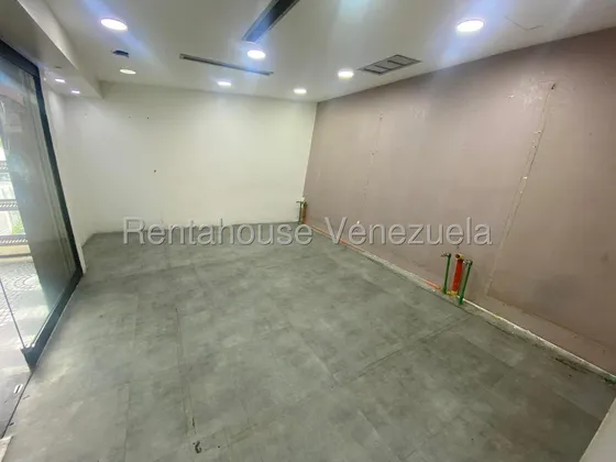 Lm Local Comercial En Alquiler La Castellana Cod 25-24351 Yg