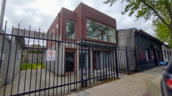 Local Comercial Con Gran Espacio En Centro De Talca