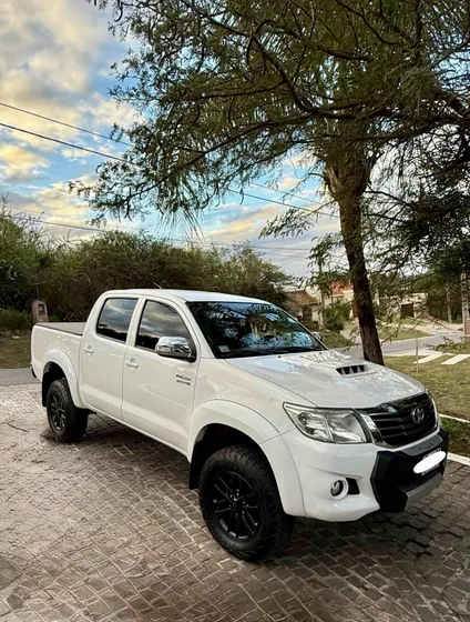 Toyota Hilux Pick-up 3.0 Cd Srv 171cv 4x2 - B3