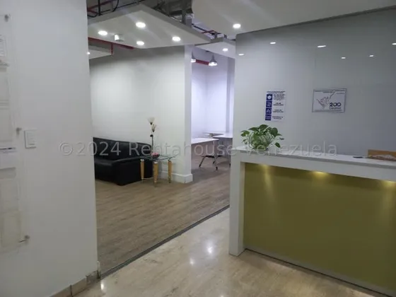 Mls #25-4839 Centro Financiero Latino Tn