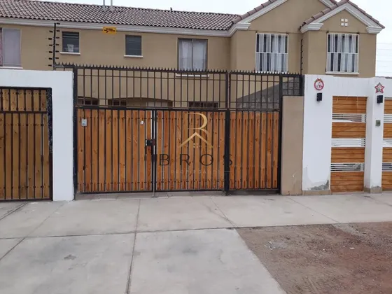 Casa 3d2d + Est Costa Laguna