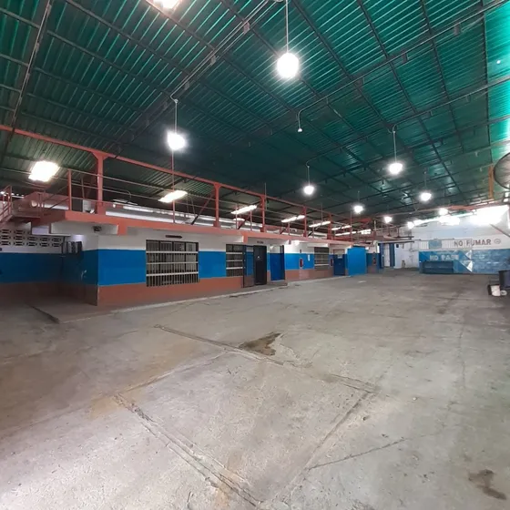 En Venta Galpón Industrial En Barrio Sucre, Barcelona, Angela Suárez 