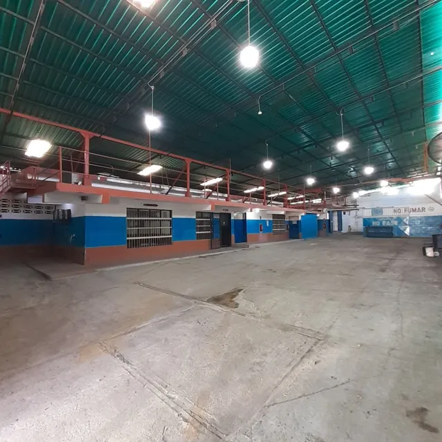 En Venta Galpón Industrial En Barrio Sucre, Barcelona, Angela Suárez 