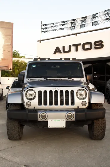 Jeep Wrangler 3.7 Unlimited Sahara 3.6 4x4 At