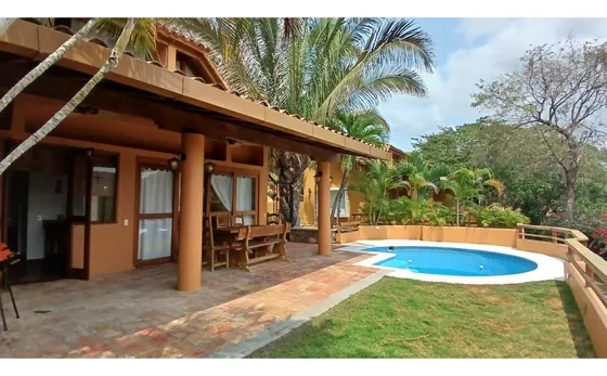 Vendo Casa C/piscina 117m2 El Retiro Arriba Tucacas