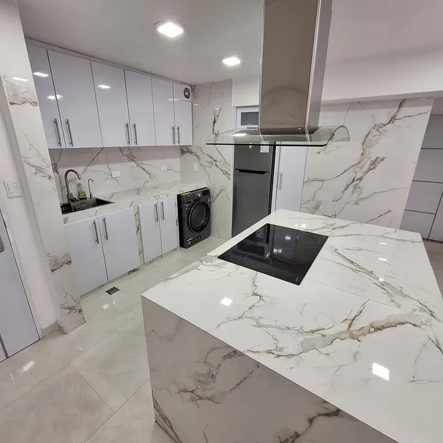 Vendo Remodelado Apt En Colinas De Bello Monte, Centro Polo, 82mts2. Totalmente Remodelado, Vista Al Avila, Puesto Fijo