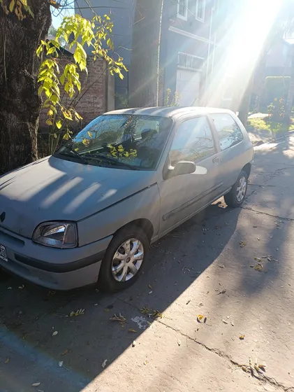 Renault Clio 1.6 Rn Aa
