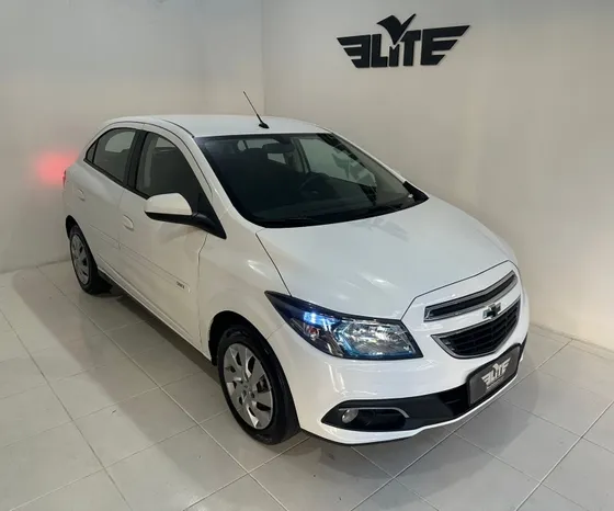 Chevrolet Onix 1.4 Mpfi Lt 8v Flex 4p Manual