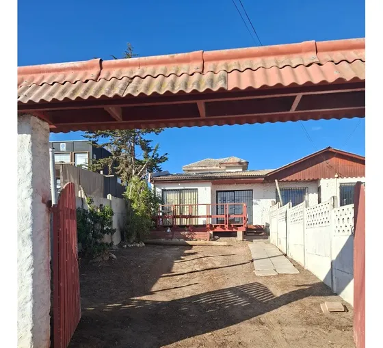 Arriendo Casa Año Corrido En Guanaqueros