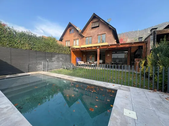 Arriendo Casa Amoblada En Condominio Familiar