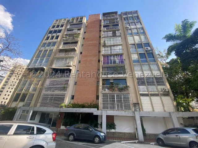 Apartamento Remodelado En Los Palos Grandes, Calle Ciega Y Doble Acceso