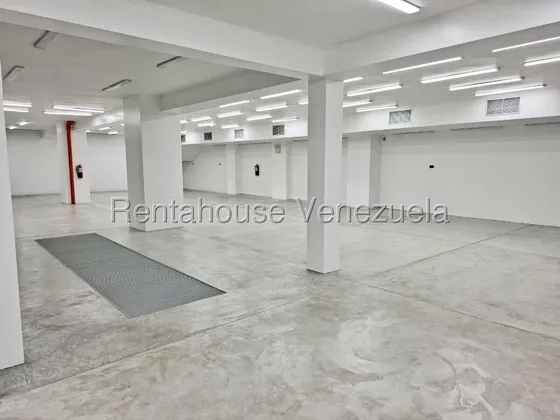Alquiler De Local Para Taller Mecánico. Los Ruices #25-23608