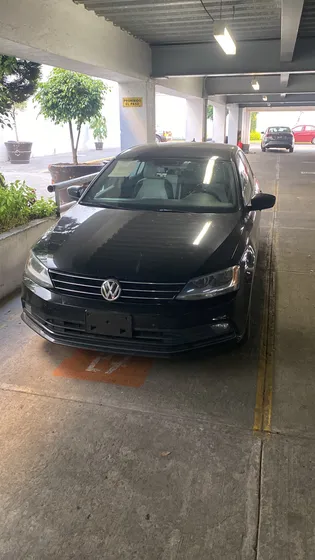 Volkswagen Jetta 1.8 Tsi