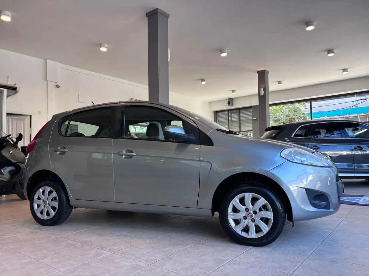 Fiat Palio 1.4 Attractive 85cv558657300438732804