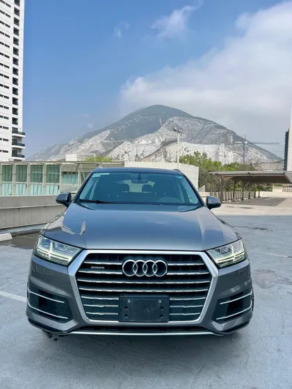 Audi Q7 3.0 V6 Elite 7 Pasajeros At