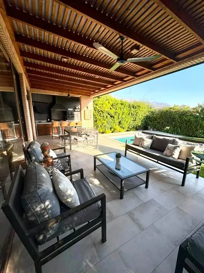 Casa En Venta La Dehesa. Condominio! Impecable