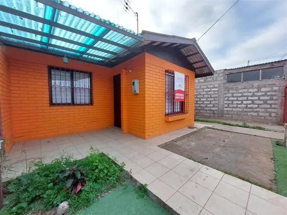 Casa En Arriendo De 2 Dorm. En La Serena