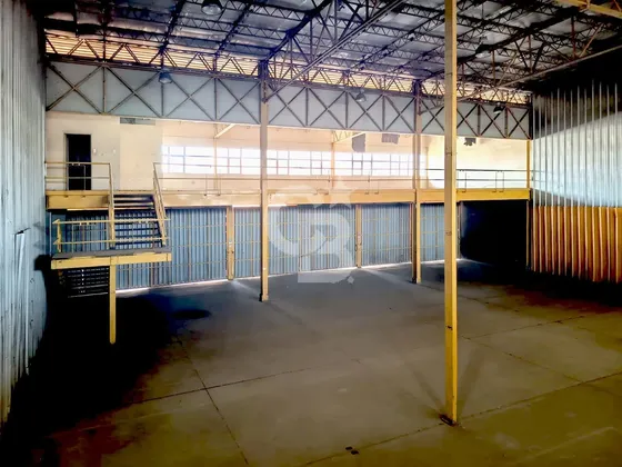 Amplia Bodega De 2 Pisos Acceso Directo A Panamericana