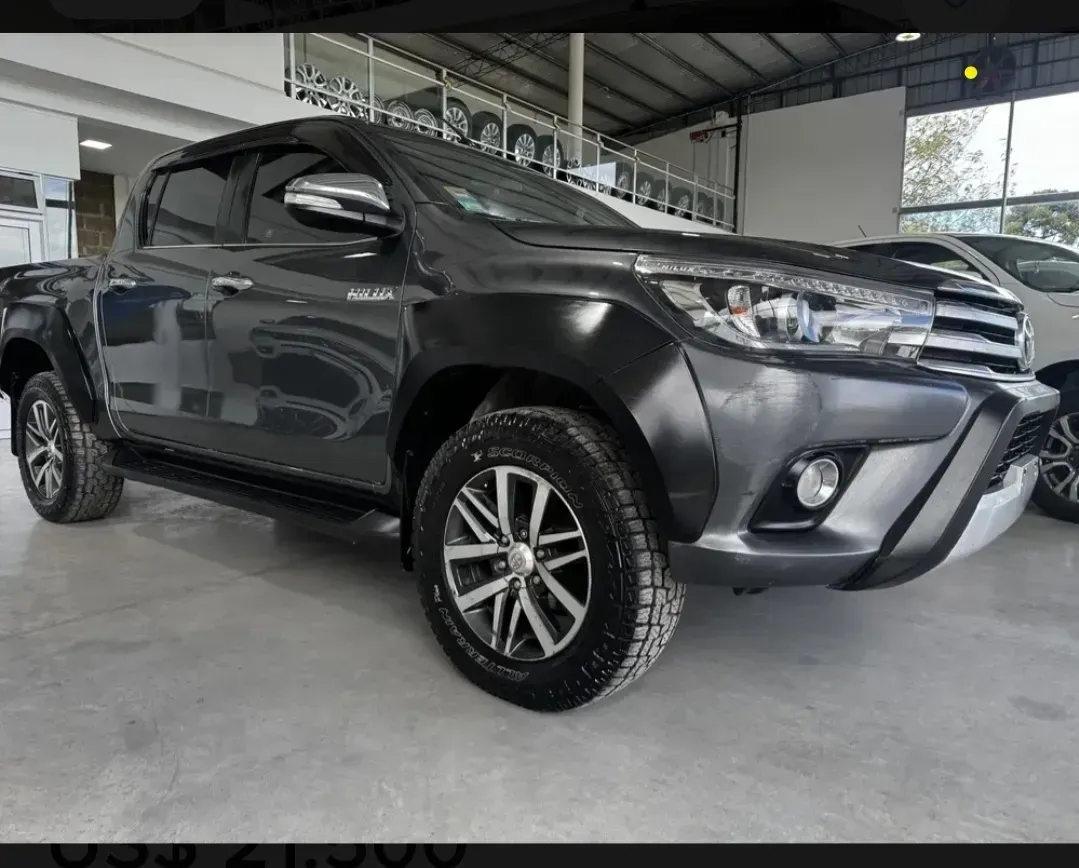 Toyota Hilux Pick-Up 2.8 Cd Srx 177cv 4x4