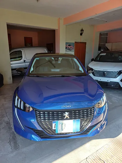 Peugeot 208 1.6 Feline Tiptronic