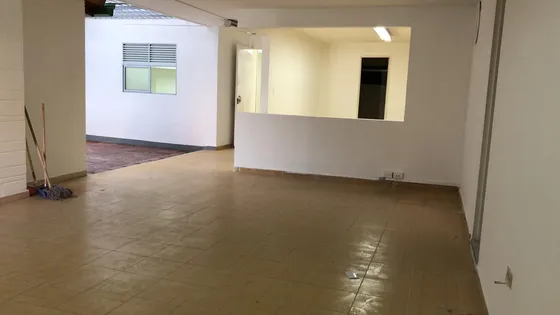 Casas En Arriendo Laureles 643-6775926