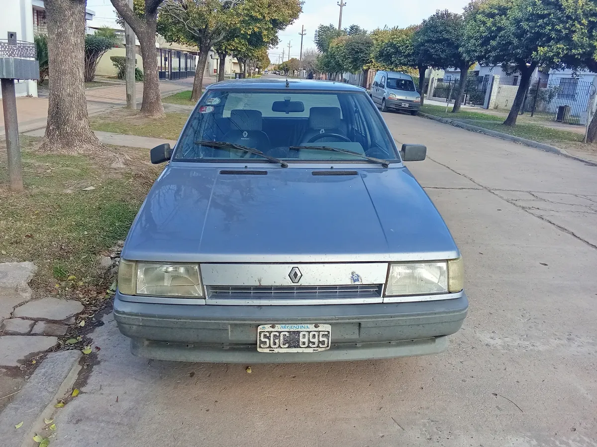 Renault R9 1.6 Rn Aa561948477401354241