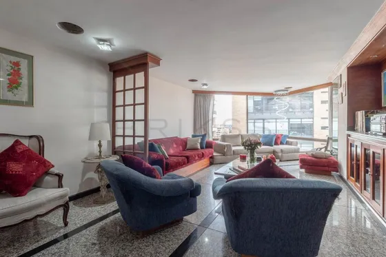 Apartamento En Arriendo/venta En El Refugio-chapinero. Cod V5830