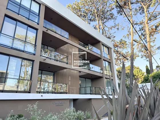 Departamento Venta Punta Del Este A Estrenar Bajo Gastos Comunes