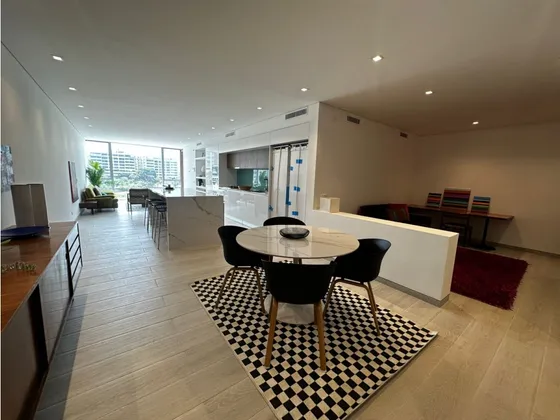 Apartamento En Venta Y Alquiler. 118,70m². 1h+c./2b/2p. Las Mercedes
