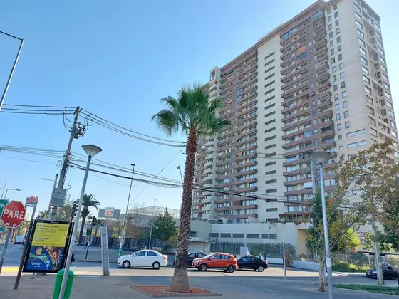 Metro Bellavista De La Florida / Metro Vicuña Mackenna