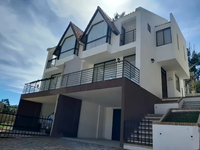 Casa En Venta Colina San Rafael La Calera