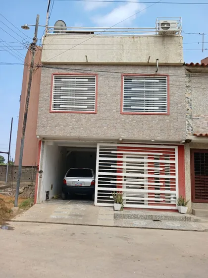 Casa Moderna Cercana A Supermercados, Farmacias, Colergios, Universidad De Oriente Etc.