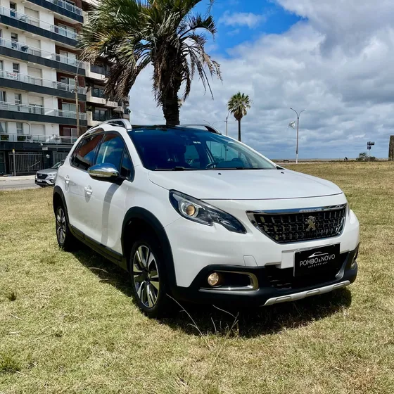 Peugeot 2008 1.2t Active Pack Automatica C/techo Frenado Autonomo Un Dueño Con Ficha Permuto Financio Directo
