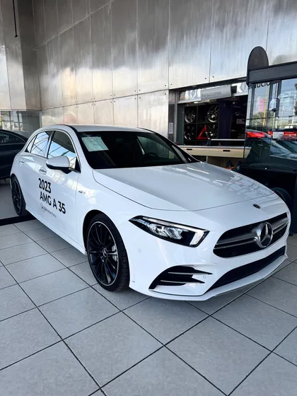 Mercedes-benz A35 Amg 4matic 2.0 Amg 35 4matic