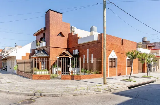 Casa En Venta En Lomas Del Mirador Apto Credito