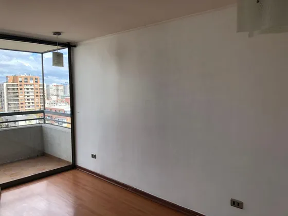 Amplio Departamento Cocina Separada, Vista, Estacionamiento