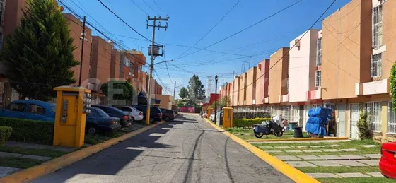 Casa En Condominio En Venta En Los Héroes Ecatepec, Ecatepec, Edo., Mex