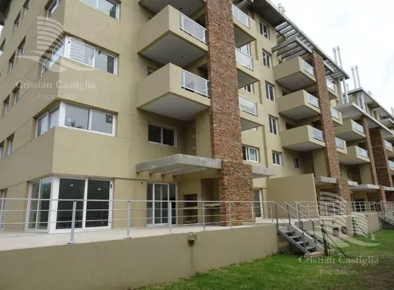 Departamento A La Venta Y Alquiler En Jardines Del Palmar