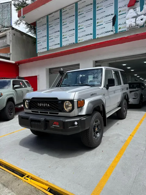Toyota Lc76 40th
