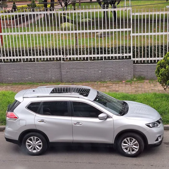 Nissan X-trail 2.5 Advance
