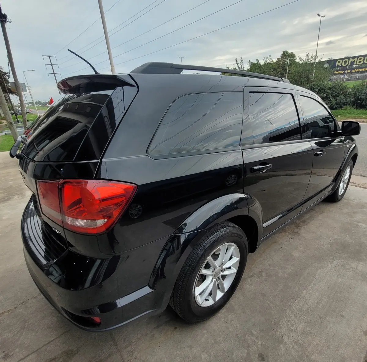 Dodge Journey 2.4 Sxt 170cv (techo, Dvd, Nav)5438727376404684815